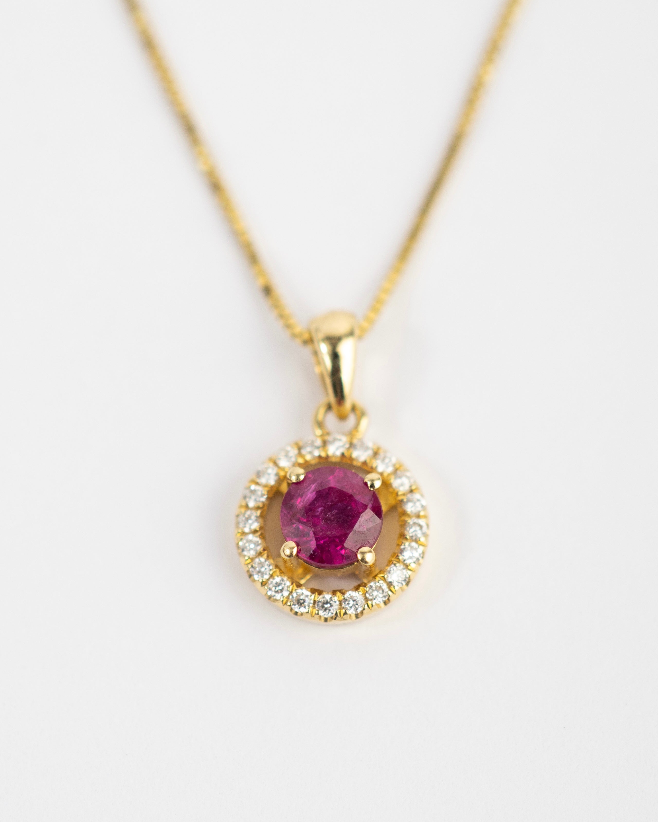 Cadena rubí & diamantes / Medida 40 cm / 1 Rubí / 10 Diamantes / Oro Rosa 18 K