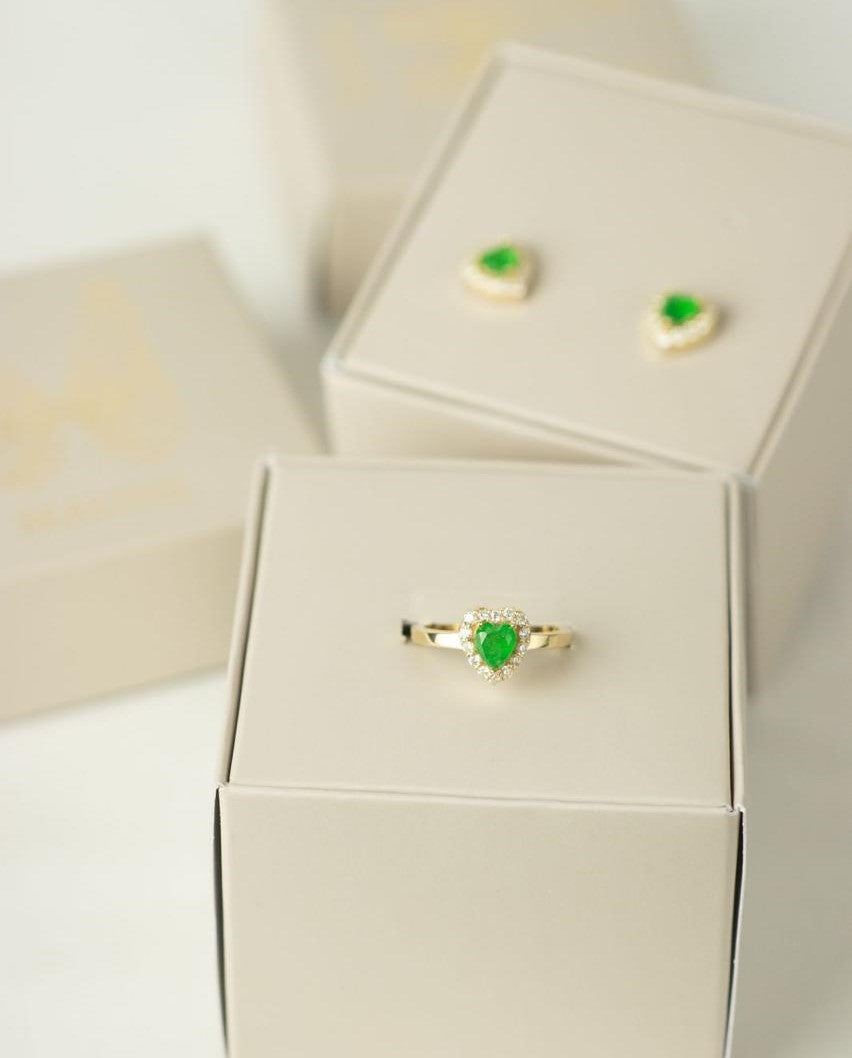 Anillo corazón de esmeralda & diamantes / TALLA 6 / 1 Esmeralda / 14 Diamantes / Oro 18 K