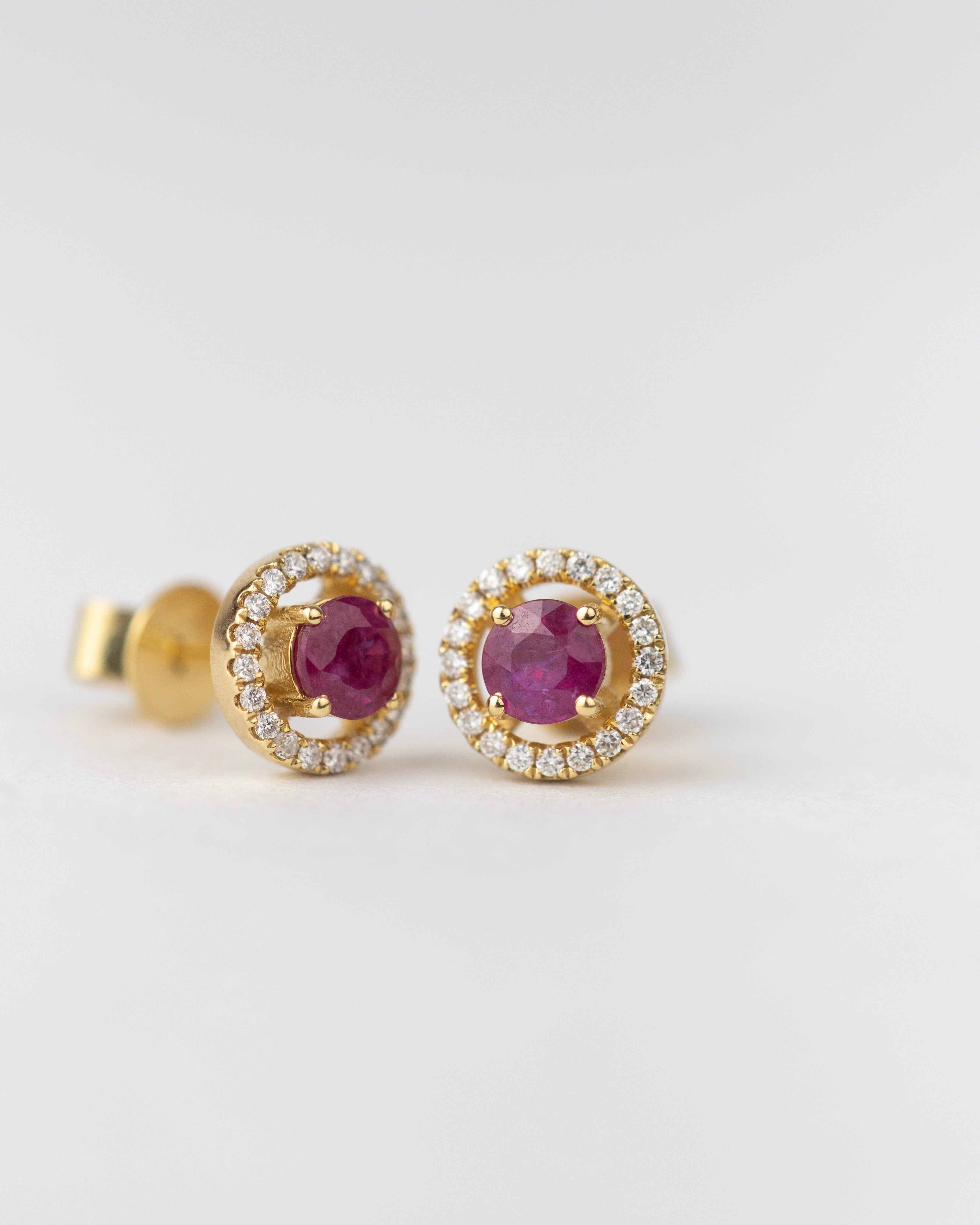 Topos de Rubí & Diamantes / 2 Rubíes / 40 Diamantes / Oro 18 K